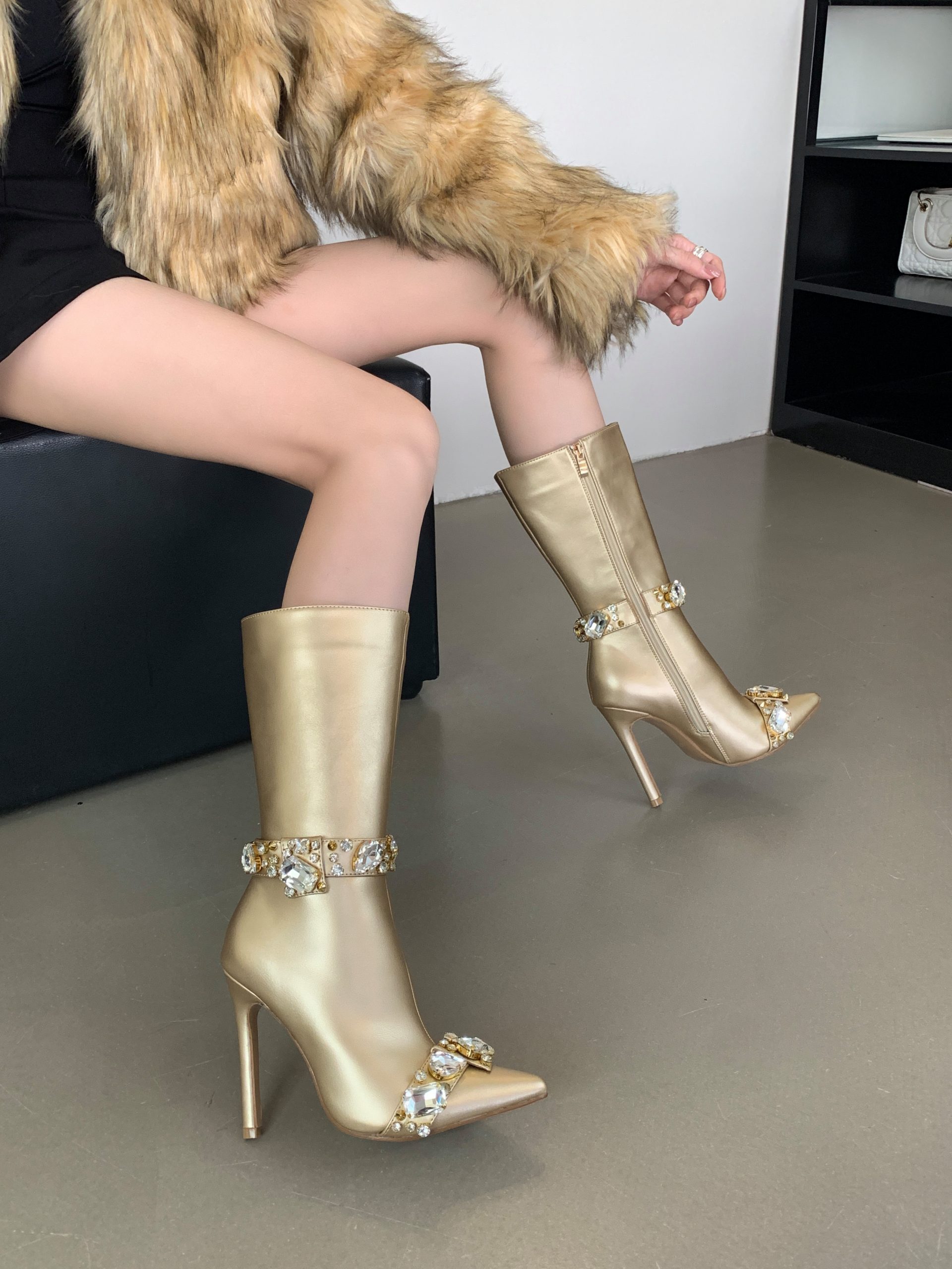 Heavy Rhinestone High Heel Pointed Toe Women's Boots 2024 New Stage High Heel Water Shoes Hot Girl Style 35-42 - Image 3