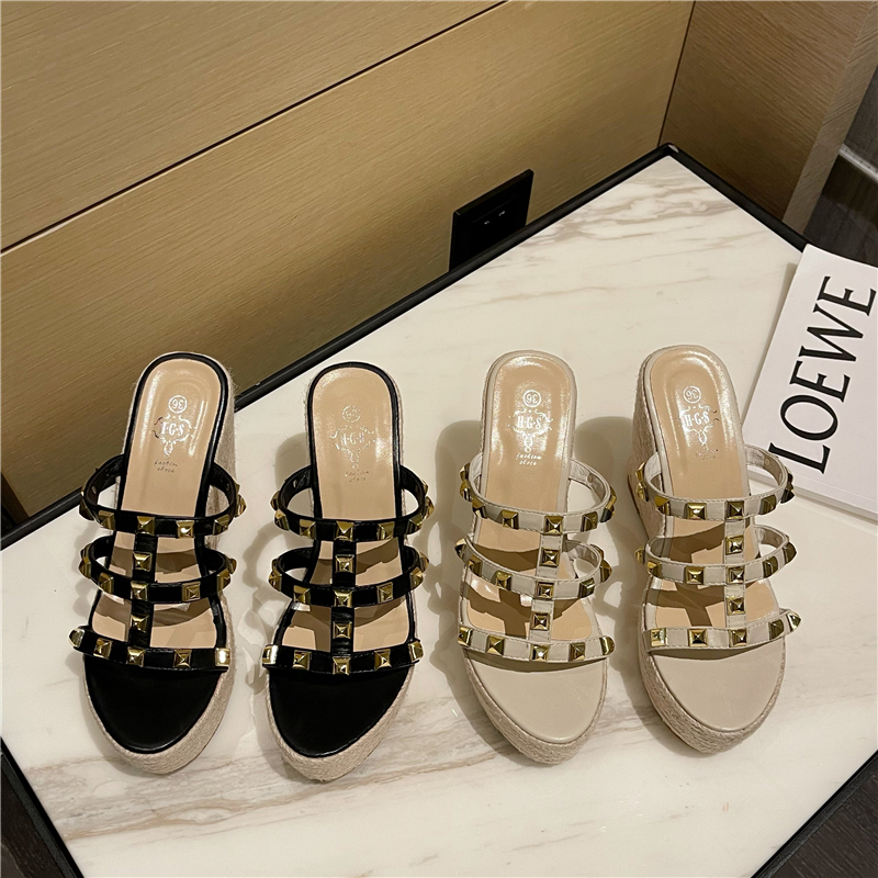 2026 Summer New Rivet High Heel Woven Wedge Open Toe Platform Sandals - Image 2