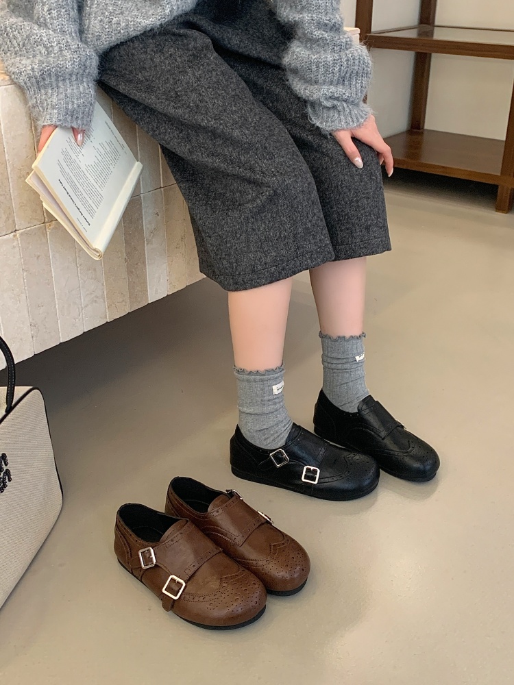 British Retro Carved Loafer Shoes for Women 2025 New Autumn Winter Brogue Suede Carved Leather Shoes