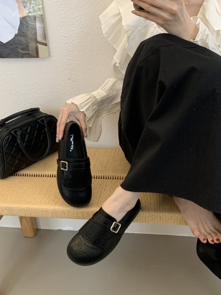 2026 New Fashion Retro Fringe Buckle Carved Korean Round Toe Flat Loafer Women's Casual Shoes - Style d09878 - Image 3